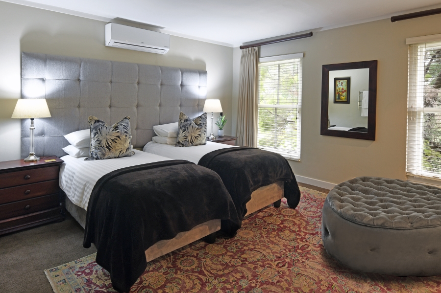 7 Bedroom Property for Sale in Franschhoek Western Cape